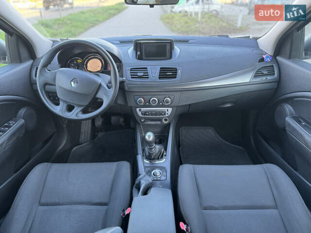 Сірий Рено Меган, об'ємом двигуна 1.5 л та пробігом 250 тис. км за 7250 $, фото 34 на Automoto.ua