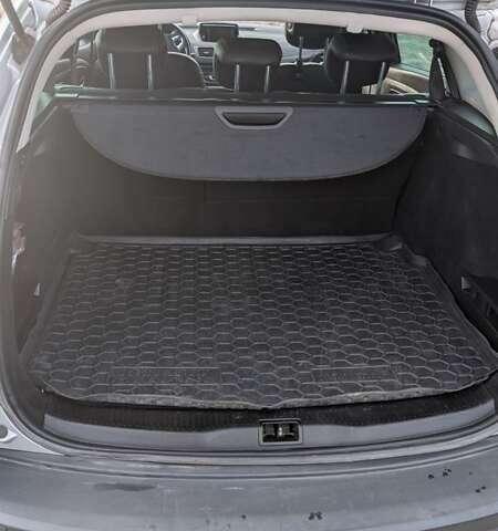 Серый Рено Меган, объемом двигателя 1.46 л и пробегом 239 тыс. км за 8700 $, фото 4 на Automoto.ua