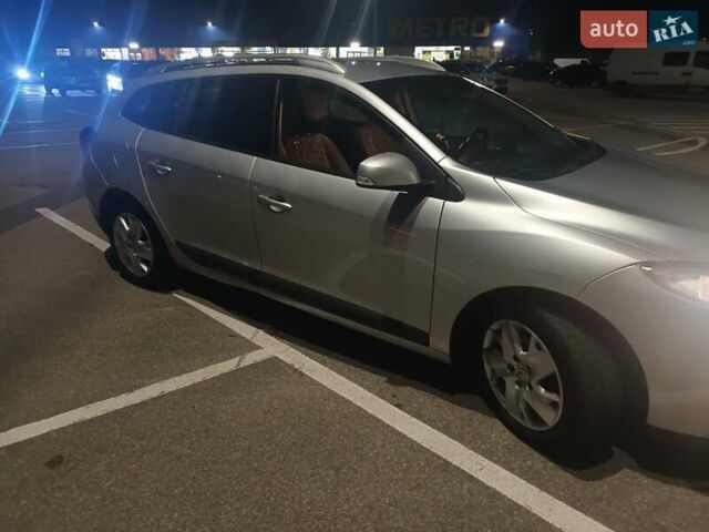 Серый Рено Меган, объемом двигателя 1.5 л и пробегом 311 тыс. км за 8000 $, фото 2 на Automoto.ua