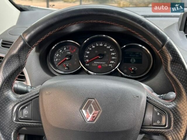 Сірий Рено Меган, об'ємом двигуна 1.46 л та пробігом 318 тис. км за 8000 $, фото 12 на Automoto.ua