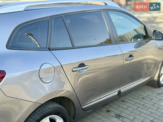 Серый Рено Меган, объемом двигателя 1.5 л и пробегом 243 тыс. км за 7999 $, фото 16 на Automoto.ua