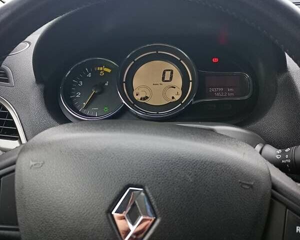 Серый Рено Меган, объемом двигателя 1.46 л и пробегом 244 тыс. км за 6500 $, фото 13 на Automoto.ua