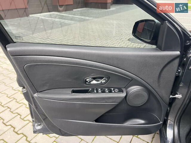 Серый Рено Меган, объемом двигателя 1.5 л и пробегом 203 тыс. км за 7700 $, фото 35 на Automoto.ua