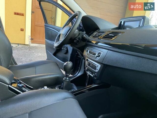 Серый Рено Меган, объемом двигателя 1.5 л и пробегом 194 тыс. км за 8850 $, фото 95 на Automoto.ua