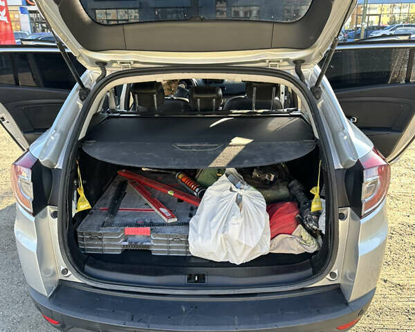 Серый Рено Меган, объемом двигателя 1.46 л и пробегом 261 тыс. км за 9100 $, фото 15 на Automoto.ua