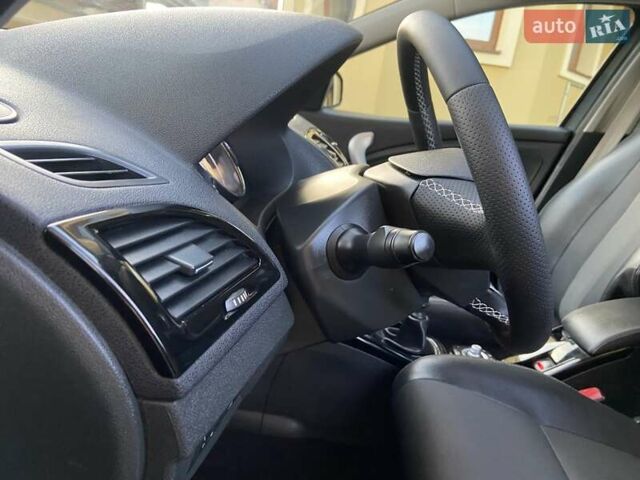 Серый Рено Меган, объемом двигателя 1.5 л и пробегом 194 тыс. км за 8850 $, фото 105 на Automoto.ua