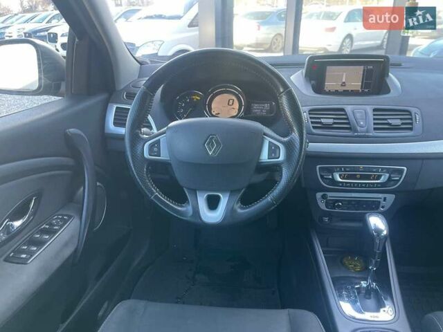 Серый Рено Меган, объемом двигателя 1.46 л и пробегом 225 тыс. км за 8990 $, фото 13 на Automoto.ua