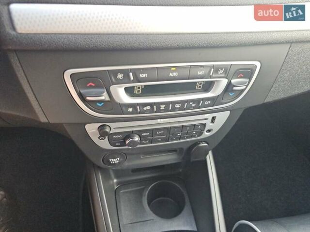 Серый Рено Меган, объемом двигателя 1.5 л и пробегом 221 тыс. км за 8850 $, фото 15 на Automoto.ua