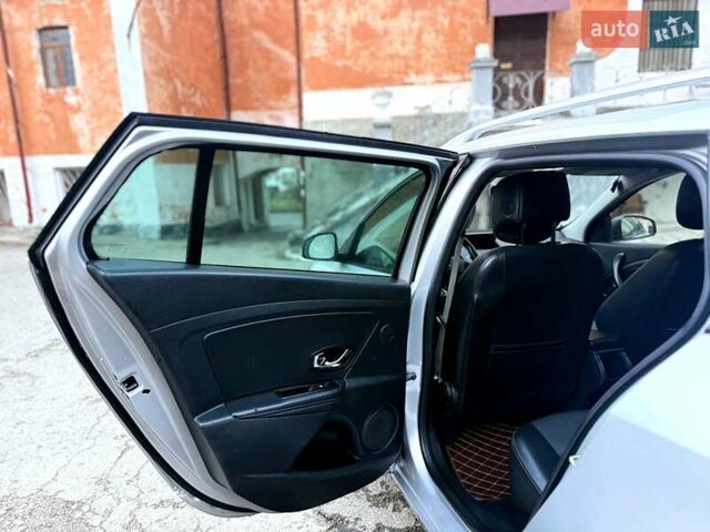 Сірий Рено Меган, об'ємом двигуна 1.6 л та пробігом 230 тис. км за 7700 $, фото 104 на Automoto.ua