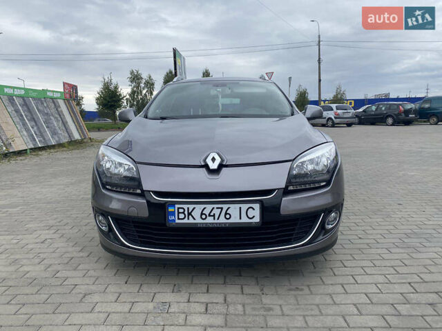 Сірий Рено Меган, об'ємом двигуна 1.5 л та пробігом 245 тис. км за 6800 $, фото 2 на Automoto.ua