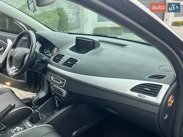 Серый Рено Меган, объемом двигателя 1.46 л и пробегом 230 тыс. км за 7470 $, фото 76 на Automoto.ua