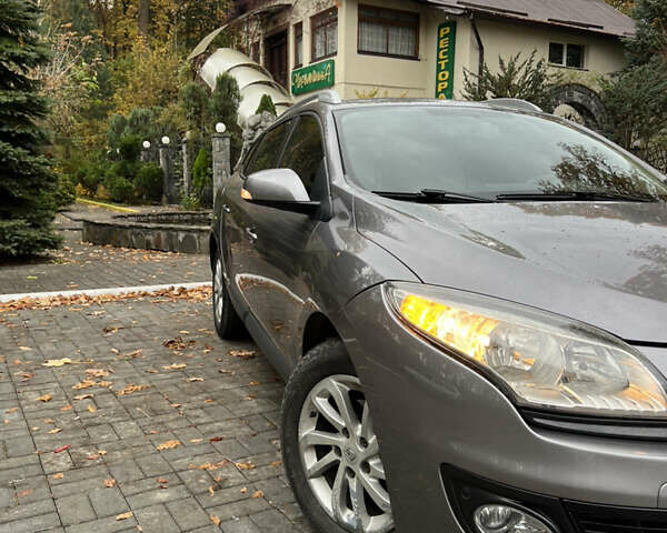 Сірий Рено Меган, об'ємом двигуна 1.46 л та пробігом 273 тис. км за 7450 $, фото 3 на Automoto.ua