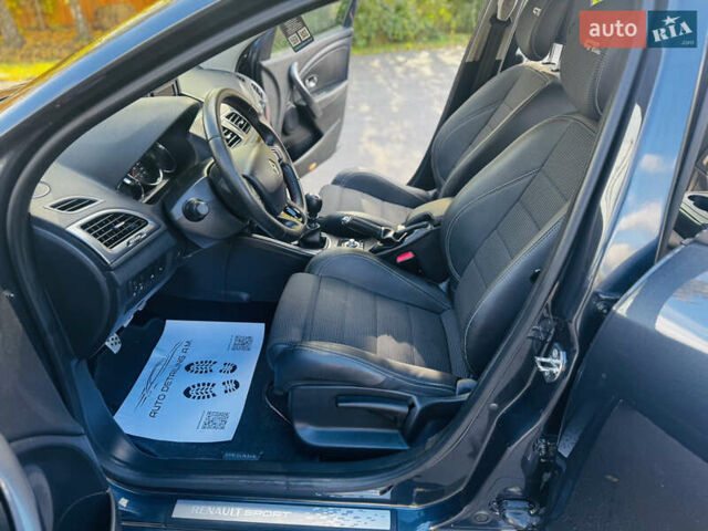 Серый Рено Меган, объемом двигателя 1.5 л и пробегом 280 тыс. км за 8999 $, фото 42 на Automoto.ua