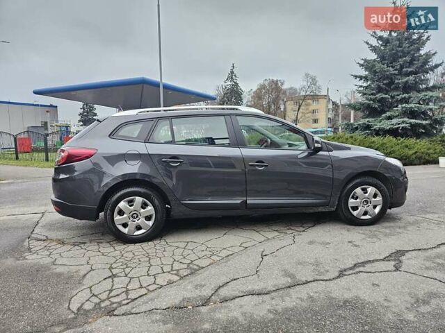 Серый Рено Меган, объемом двигателя 1.6 л и пробегом 173 тыс. км за 7450 $, фото 16 на Automoto.ua