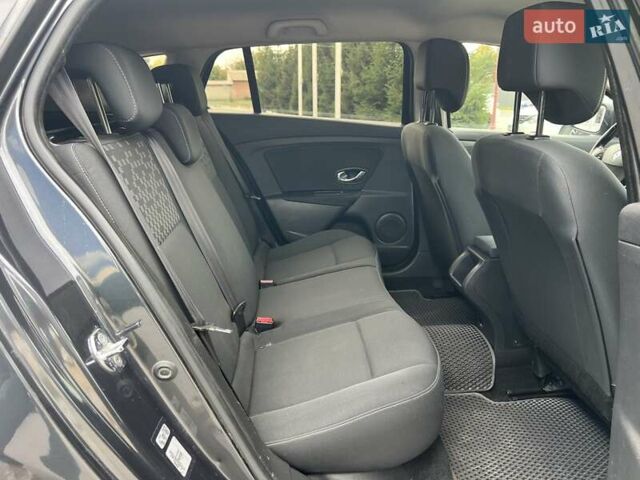 Серый Рено Меган, объемом двигателя 1.5 л и пробегом 270 тыс. км за 7500 $, фото 36 на Automoto.ua