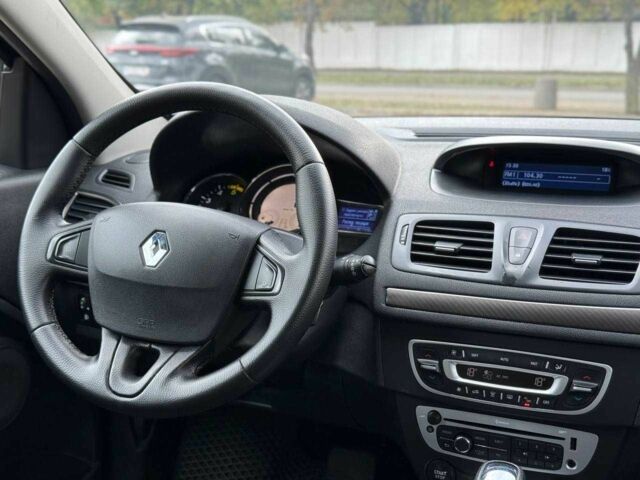 Серый Рено Меган, объемом двигателя 1.5 л и пробегом 253 тыс. км за 6700 $, фото 18 на Automoto.ua