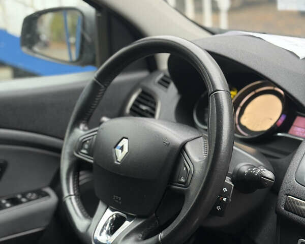 Серый Рено Меган, объемом двигателя 1.5 л и пробегом 224 тыс. км за 7700 $, фото 10 на Automoto.ua