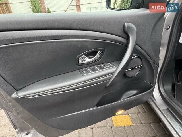Серый Рено Меган, объемом двигателя 1.46 л и пробегом 233 тыс. км за 9800 $, фото 27 на Automoto.ua