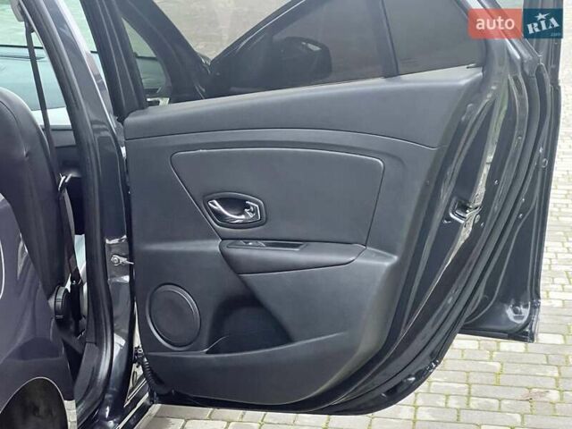 Серый Рено Меган, объемом двигателя 1.46 л и пробегом 230 тыс. км за 7470 $, фото 79 на Automoto.ua