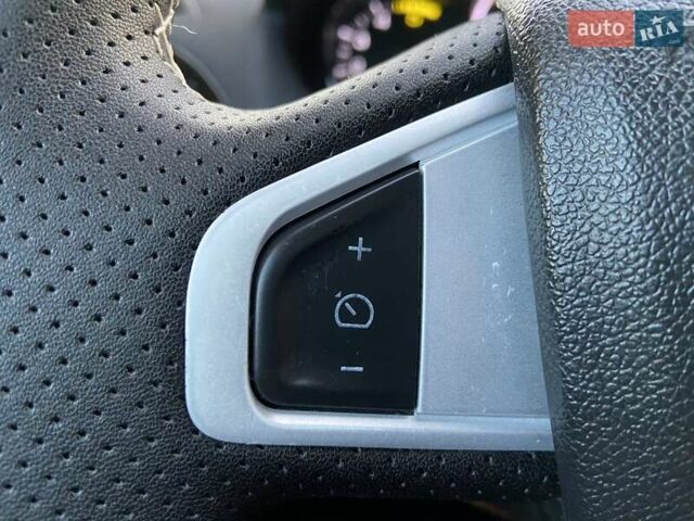 Серый Рено Меган, объемом двигателя 1.5 л и пробегом 194 тыс. км за 8850 $, фото 117 на Automoto.ua