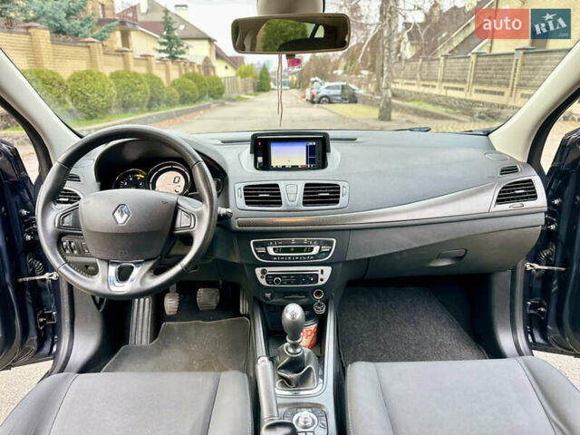 Сірий Рено Меган, об'ємом двигуна 1.5 л та пробігом 255 тис. км за 7700 $, фото 17 на Automoto.ua