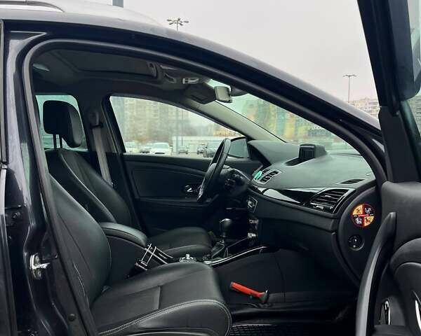 Сірий Рено Меган, об'ємом двигуна 1.46 л та пробігом 260 тис. км за 8700 $, фото 10 на Automoto.ua