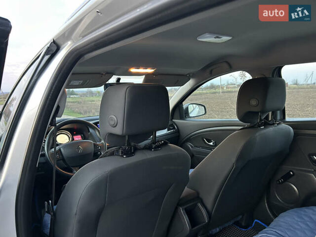 Серый Рено Меган, объемом двигателя 1.46 л и пробегом 250 тыс. км за 7500 $, фото 26 на Automoto.ua