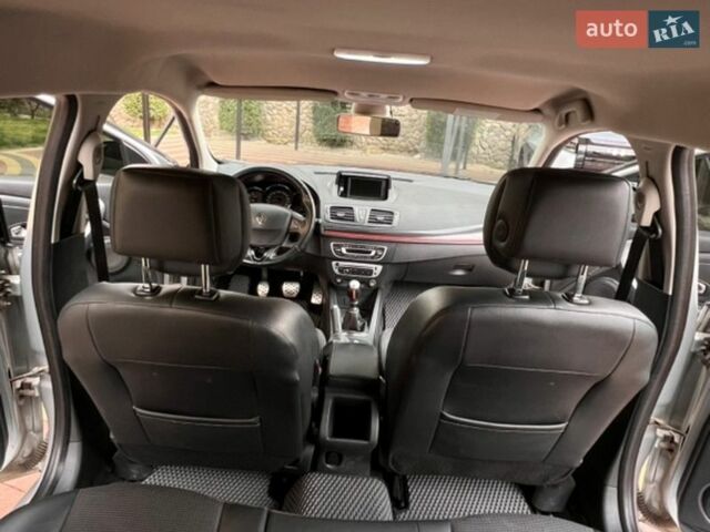 Сірий Рено Меган, об'ємом двигуна 1.46 л та пробігом 318 тис. км за 8000 $, фото 10 на Automoto.ua