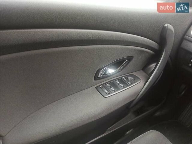 Серый Рено Меган, объемом двигателя 1.5 л и пробегом 250 тыс. км за 7300 $, фото 16 на Automoto.ua