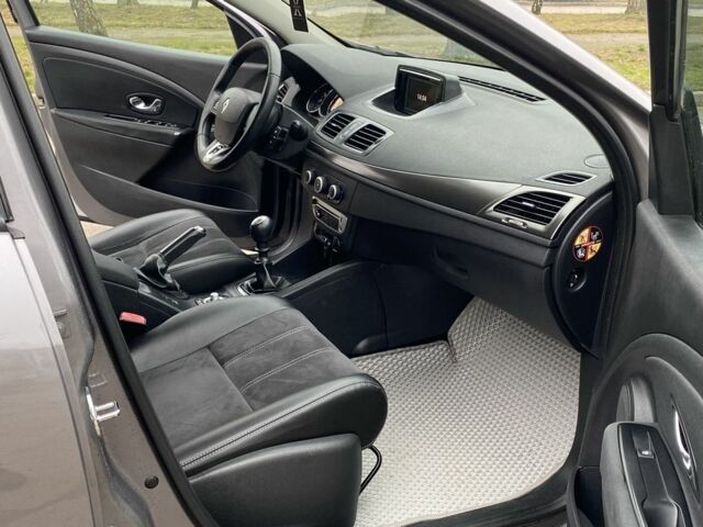 Серый Рено Меган, объемом двигателя 1.5 л и пробегом 235 тыс. км за 7700 $, фото 11 на Automoto.ua