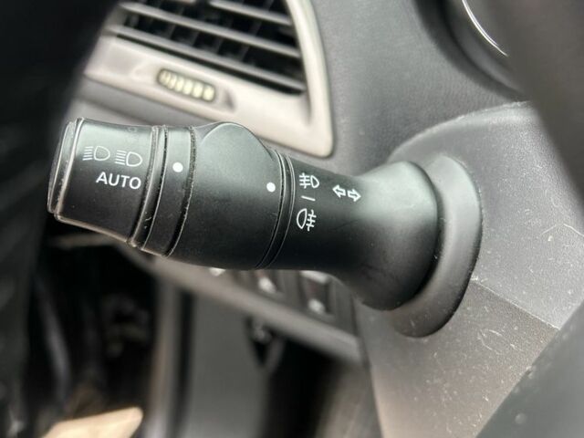 Сірий Рено Меган, об'ємом двигуна 1.5 л та пробігом 320 тис. км за 8300 $, фото 12 на Automoto.ua