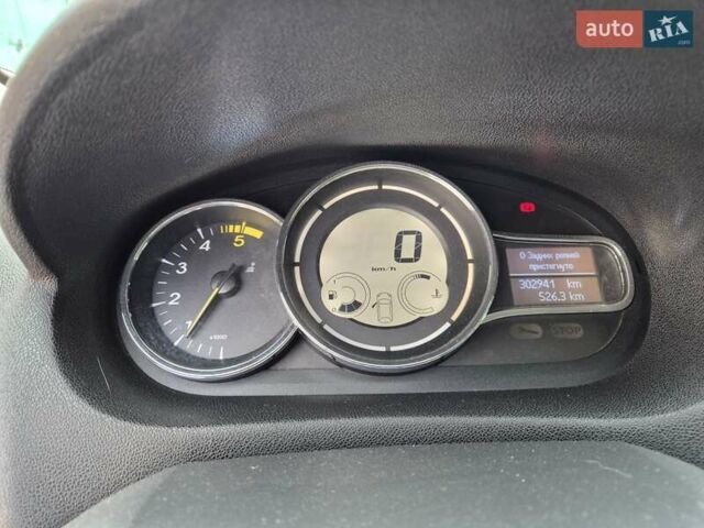 Серый Рено Меган, объемом двигателя 1.5 л и пробегом 302 тыс. км за 7150 $, фото 12 на Automoto.ua