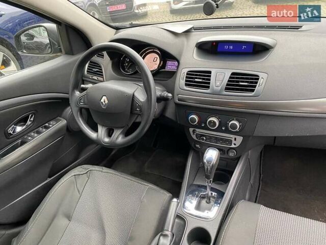 Серый Рено Меган, объемом двигателя 1.46 л и пробегом 281 тыс. км за 7800 $, фото 7 на Automoto.ua