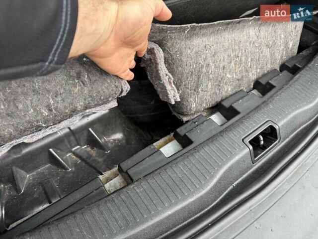 Серый Рено Меган, объемом двигателя 1.46 л и пробегом 233 тыс. км за 9800 $, фото 33 на Automoto.ua