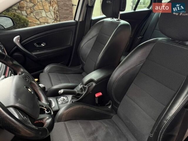 Сірий Рено Меган, об'ємом двигуна 1.46 л та пробігом 318 тис. км за 8000 $, фото 15 на Automoto.ua