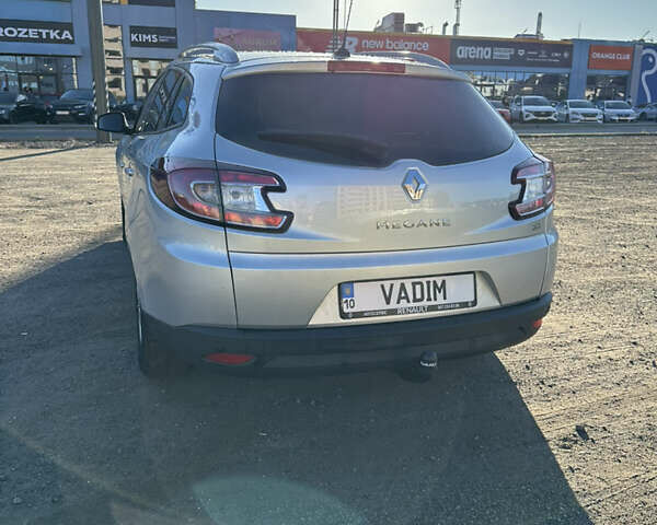 Серый Рено Меган, объемом двигателя 1.46 л и пробегом 261 тыс. км за 9100 $, фото 2 на Automoto.ua