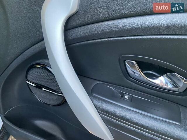 Серый Рено Меган, объемом двигателя 1.5 л и пробегом 194 тыс. км за 8850 $, фото 157 на Automoto.ua