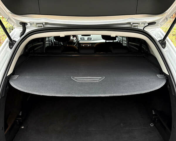 Сірий Рено Меган, об'ємом двигуна 1.46 л та пробігом 215 тис. км за 8899 $, фото 36 на Automoto.ua