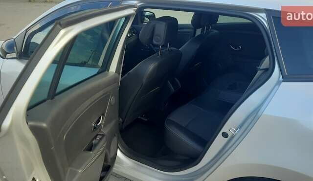 Серый Рено Меган, объемом двигателя 1.5 л и пробегом 255 тыс. км за 5500 $, фото 7 на Automoto.ua