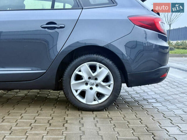 Сірий Рено Меган, об'ємом двигуна 1.6 л та пробігом 243 тис. км за 7499 $, фото 24 на Automoto.ua