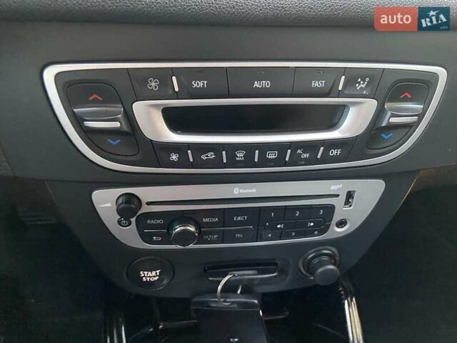 Серый Рено Меган, объемом двигателя 1.5 л и пробегом 194 тыс. км за 8850 $, фото 121 на Automoto.ua