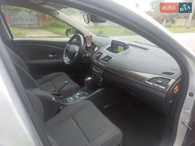Серый Рено Меган, объемом двигателя 1.5 л и пробегом 250 тыс. км за 7300 $, фото 12 на Automoto.ua