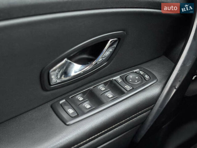 Серый Рено Меган, объемом двигателя 1.5 л и пробегом 264 тыс. км за 7950 $, фото 36 на Automoto.ua