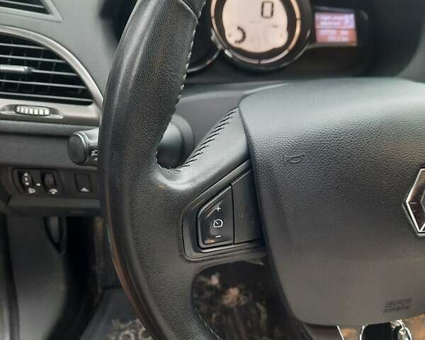 Серый Рено Меган, объемом двигателя 1.5 л и пробегом 225 тыс. км за 9250 $, фото 18 на Automoto.ua