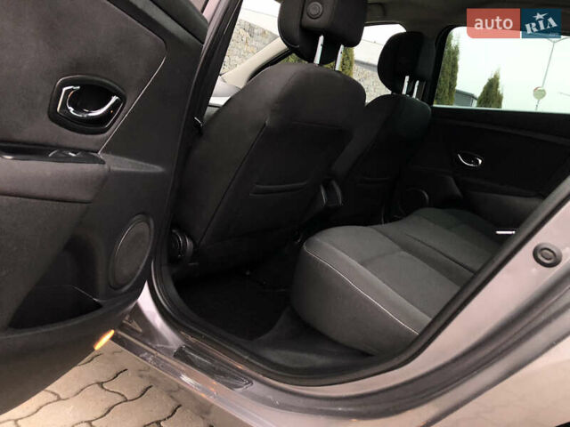 Серый Рено Меган, объемом двигателя 1.5 л и пробегом 256 тыс. км за 8350 $, фото 49 на Automoto.ua