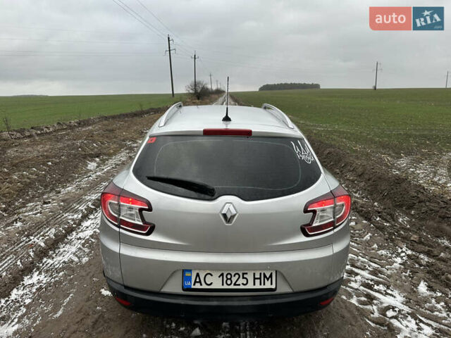 Серый Рено Меган, объемом двигателя 1.46 л и пробегом 236 тыс. км за 6650 $, фото 4 на Automoto.ua