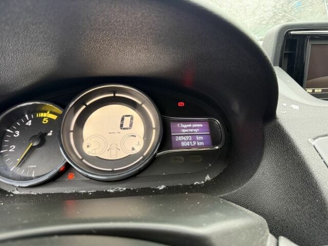 Серый Рено Меган, объемом двигателя 1.5 л и пробегом 249 тыс. км за 3200 $, фото 8 на Automoto.ua