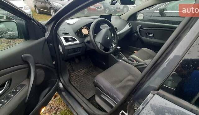 Сірий Рено Меган, об'ємом двигуна 1.46 л та пробігом 263 тис. км за 7500 $, фото 4 на Automoto.ua