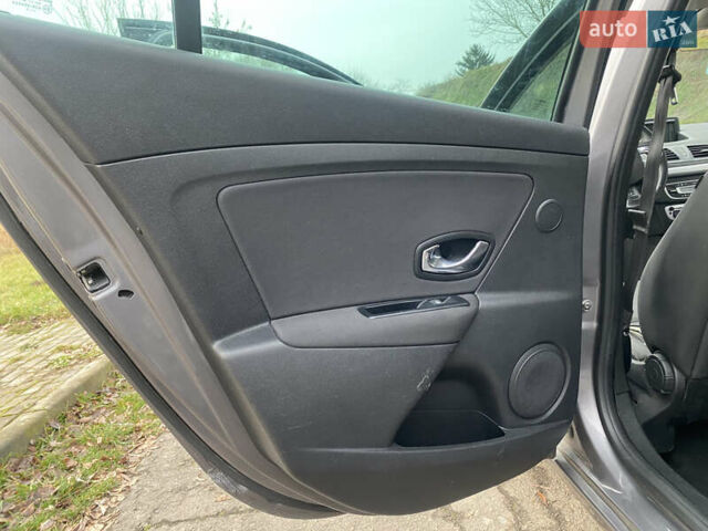 Серый Рено Меган, объемом двигателя 1.5 л и пробегом 222 тыс. км за 7750 $, фото 19 на Automoto.ua