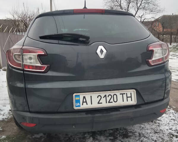 Сірий Рено Меган, об'ємом двигуна 1.46 л та пробігом 230 тис. км за 7900 $, фото 2 на Automoto.ua